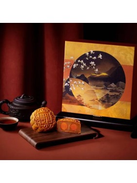 Cordis Hotel Hong Kong White Lotus Seed Paste With Double Egg Yolks Mooncake (4 pieces)