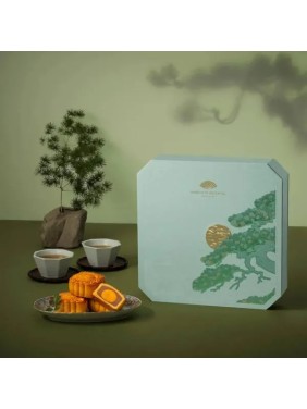 Mandarin Oriental Hotel Hong Kong Mini White Lotus Seed Paste Mooncake with Yolk (6 pieces)